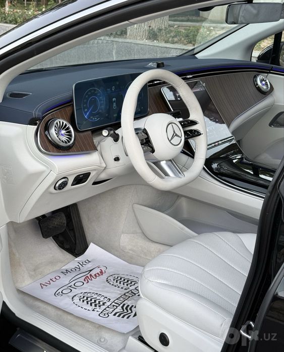 Mercedes-Benz EQE 500 4MATIC - 2025 yil