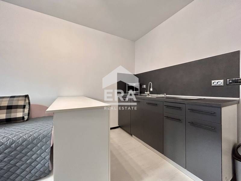 Дава се под наем Едностаен апартамент в София, Център - 50 кв.м за 550 € - Снимка #3