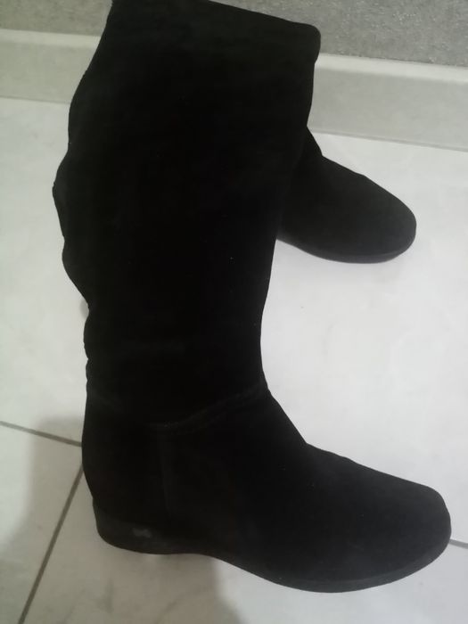 Продам зимние сапожки