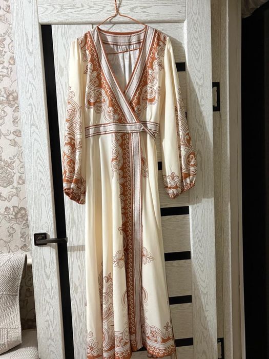 Продам срочно платья