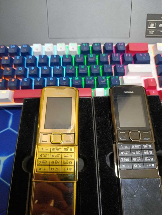retro telefon nokia 8800