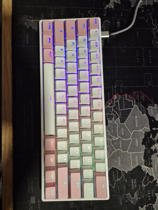 Tastatură opticala GK61