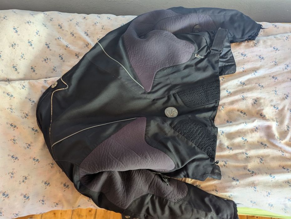 Geaca si pantaloni moto ixs