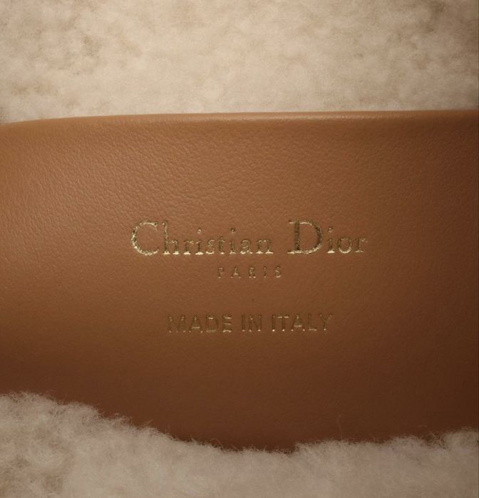 Dior чанта с пух