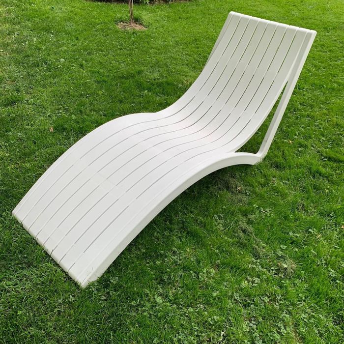 Shezlong (Lijak) – Basseyn va Plyajda Dam Olishi Uchun Ideal Tanlov!