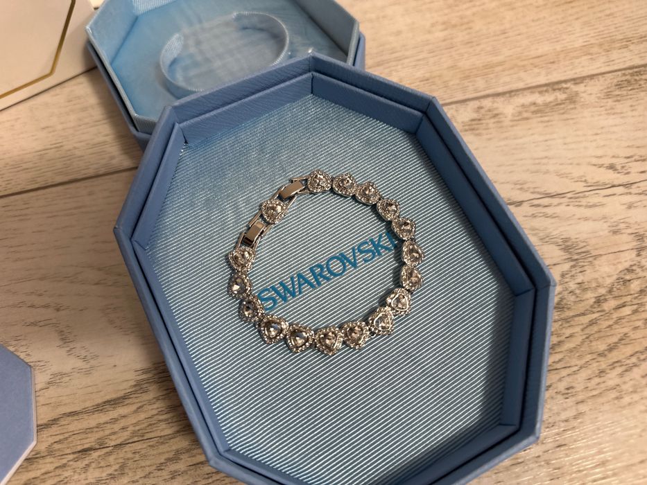 Set Swarovski Angelic Ariana Grande colier, brățară, cercei