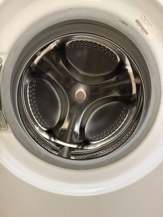 Продается стиральная машина Indesit