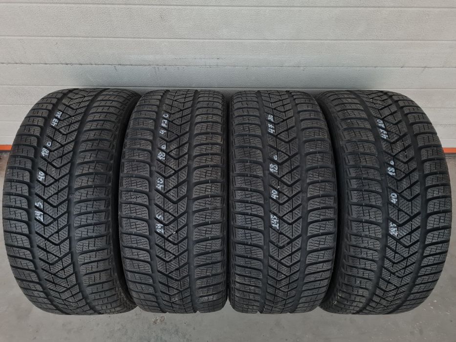 Зимни гуми 4 PIRELLI StottoZero3 245 40 R18 дот 4720