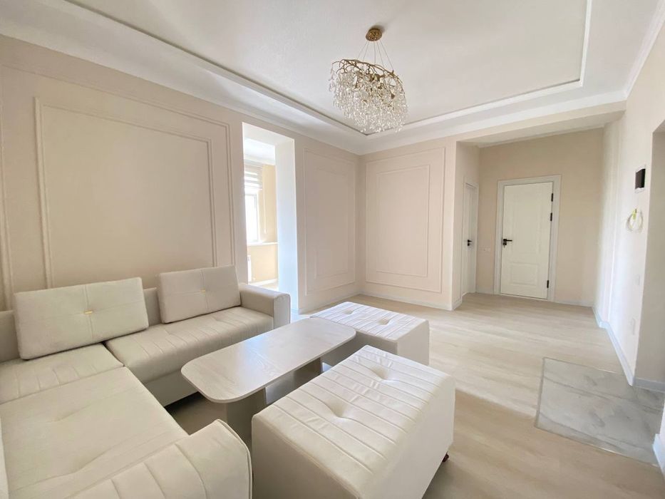 Продаю 2/4/7 42м2 в ЖК Izzat на ул. Иззат, ор-р: Кадышева