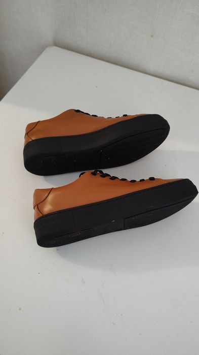 Дамски кецове...