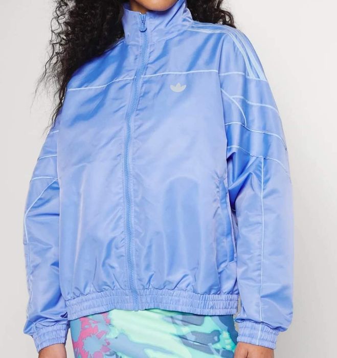 Ново спортно яке адидас