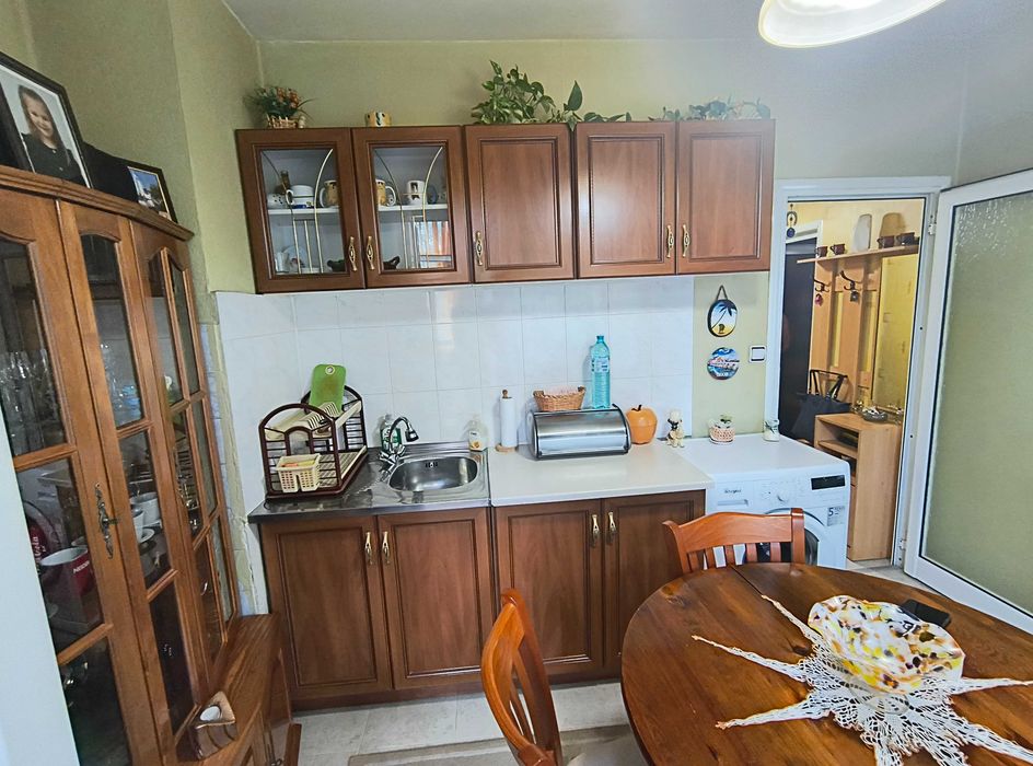 Продава се Двустаен апартамент в Стара Загора, Център - 48 кв.м за 1157 €/кв.м - Снимка #1