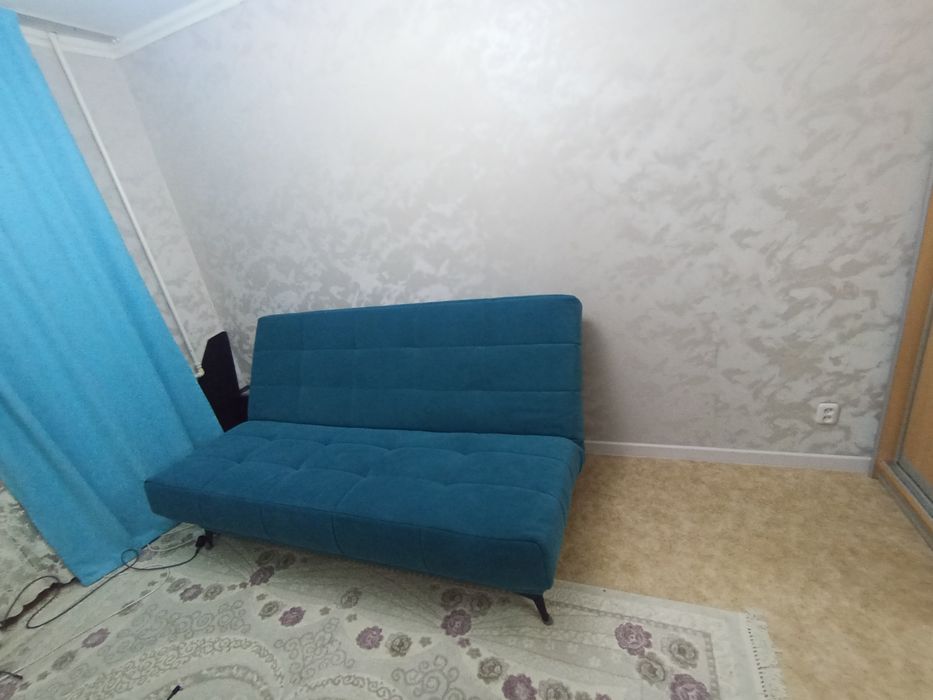 Шұғыл жайлы диван сатамын!