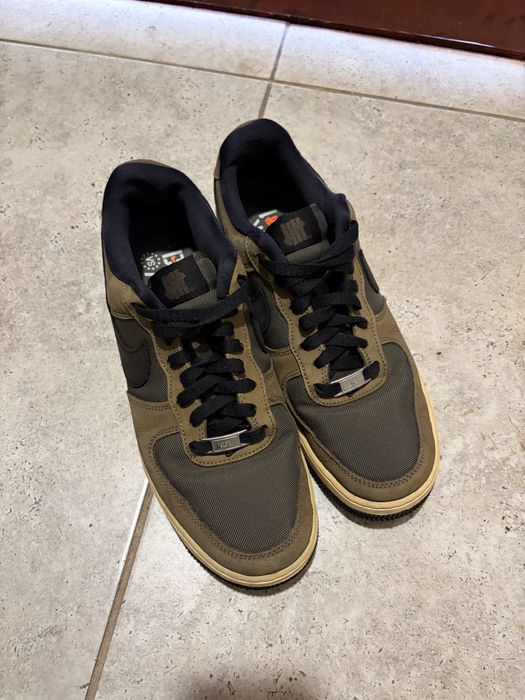 Nike air force 1 x undefeated