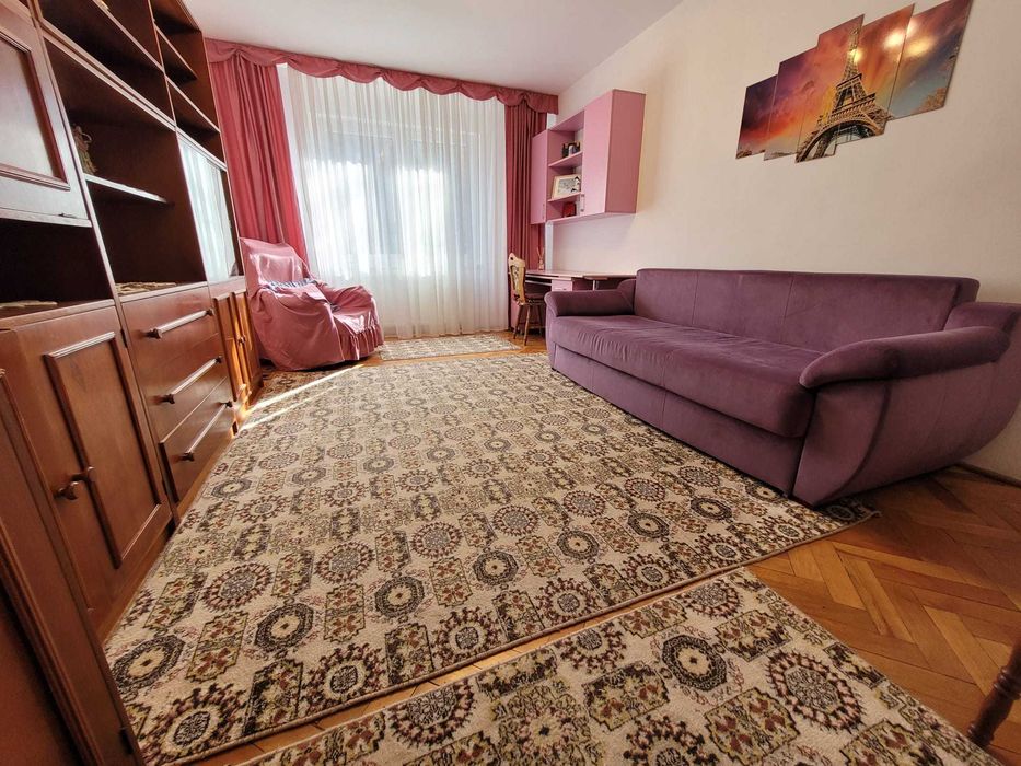 Vand apartament cu 2 camere, etaj 1 pe Bulevardul Pandurilor