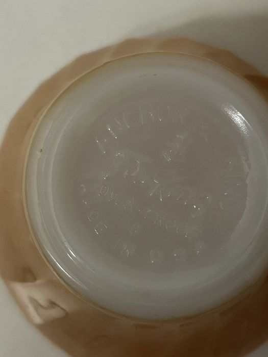 Два броя сервизи от аркопал с интересен метален отенък