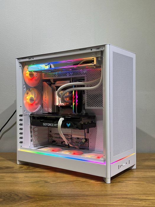 Monster PC Ryzen 9 7900X RTX 3060 12GB X670 32/512 
CPU: Cor