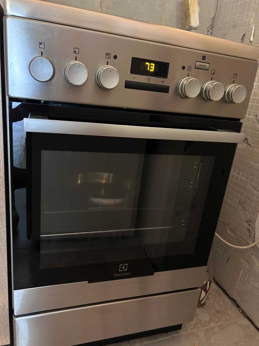 Готварска печка Electrolux, свободностояща