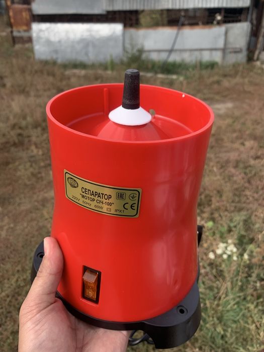 Продам сепаратор мотор січ-100.