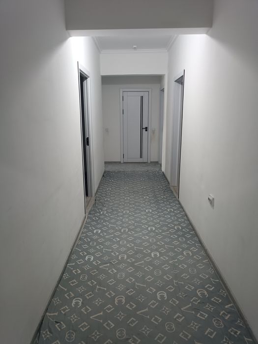 Arenda kvartira oilaga. Manzil Sputnik 16. Chinor metro bekati