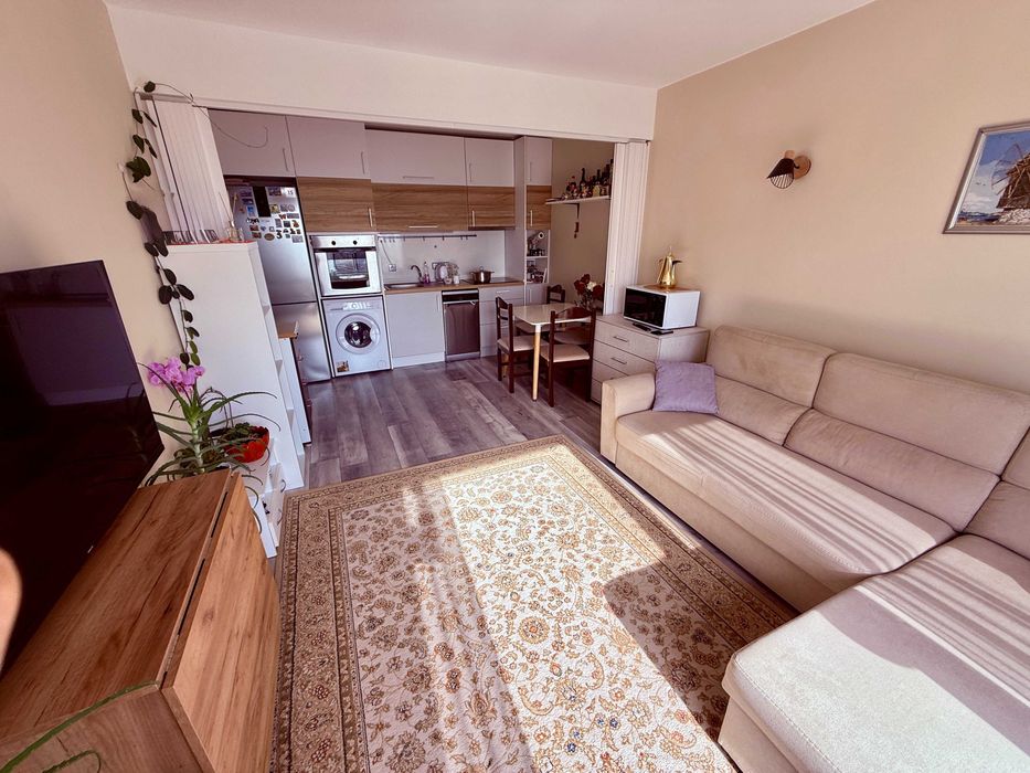 Продава се Двустаен апартамент в Свети Влас - 51 кв.м за 818 €/кв.м - Снимка #1