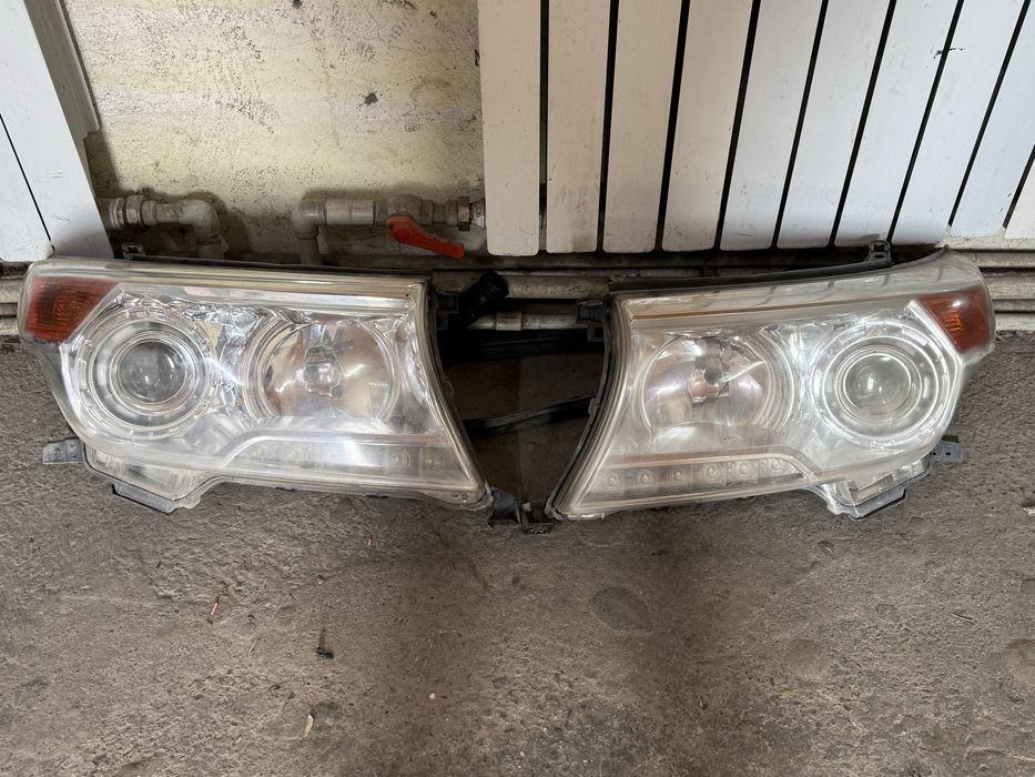 Фары land cruiser 200