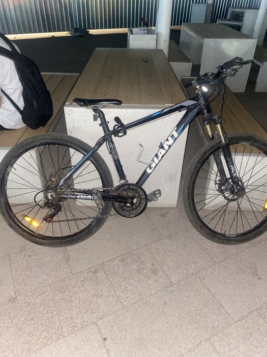 Велосипед Giant atx 27.5