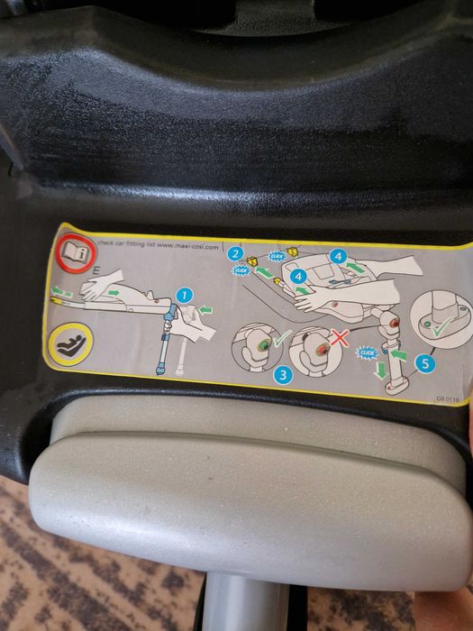 Vând sistem Isofix pentru scaun auto