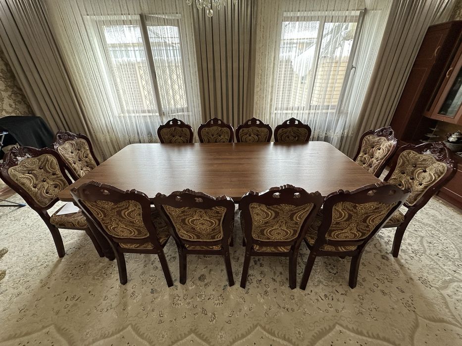 Стол стулья стенка в комплекте