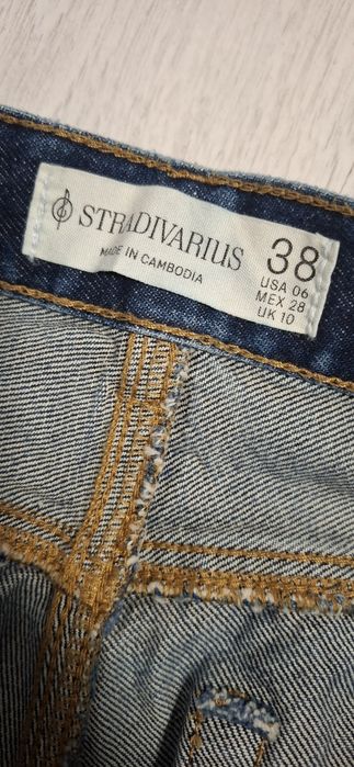 Blugi Stradivarius, femei