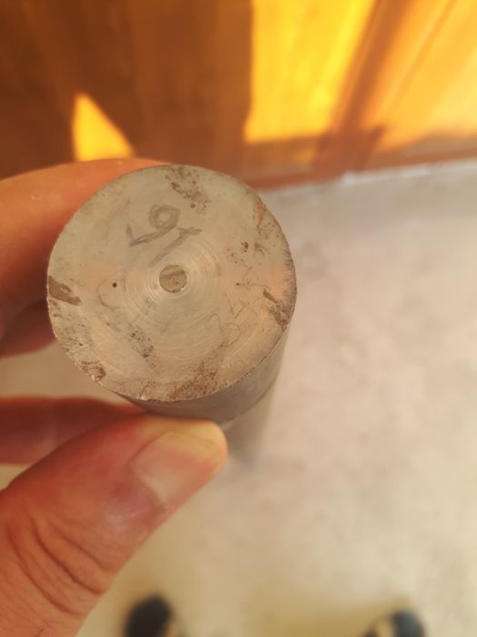 Титан прут.сотилади