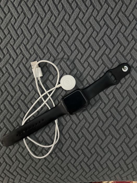 Apple Watch в продаже