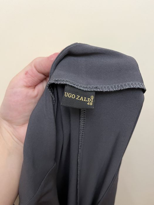 Платье срочно продам красивое