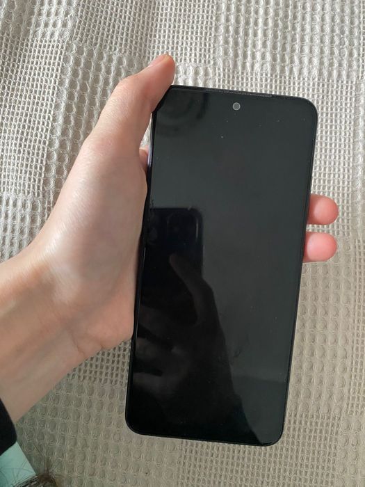 продается Poco m4 pro в идеальном состоянии