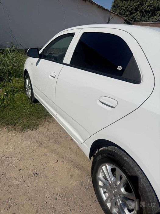 Продаю свой автомобиль Шевроле кобальт