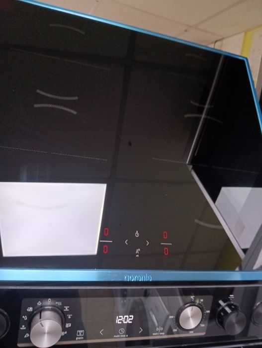 Чисто нова печка за вграждане с индукционни котлони Gorenje с две години Гаранция!