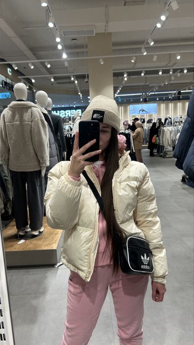 Куртка бежевая ойшо