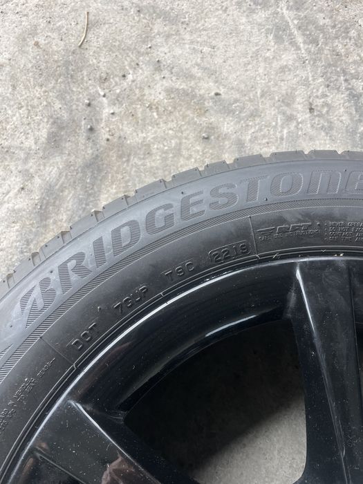 225/55/17 BRIDGESTONE с джанти BMW