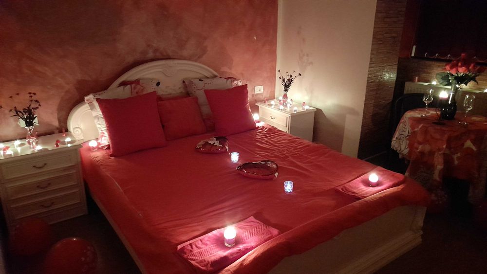 Locatie Discreta!!!Inchiriez Camera matrimoniala ptr. tranzit...etc