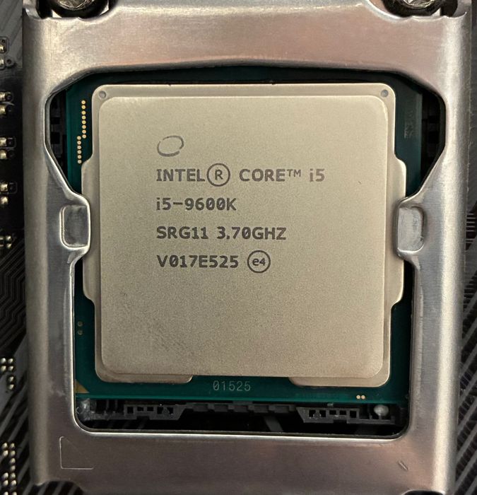 Kit placă de bază Asus Cpu i5-9600k