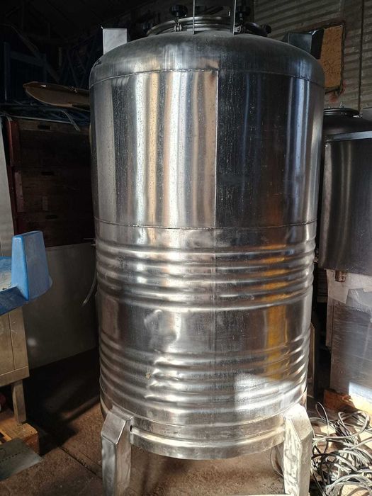 Rezervoare inox de stocare