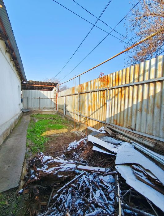 Продам дом в 112 квартале, улица Утемисова 20 а