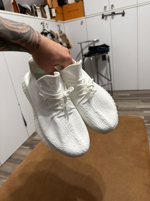 Yeezy alb marimea 43