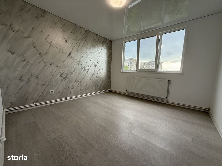 Apartament 2 camere, renovat recent, Tiglina 1