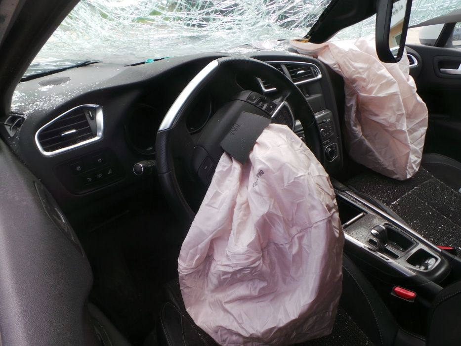 Ситроен Ц4 2011 1.6 Е-ХДИ 112кс