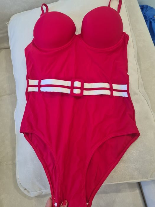 Красный купальник 48 р-р