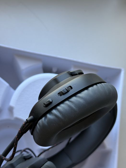 JBL Quantum 100 наушники