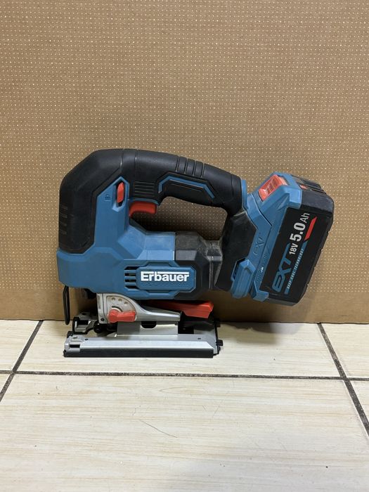 MDM vinde: Fierastrau pendular Erbauer ERI1087JSW+Acumulator 5.0Ah.
