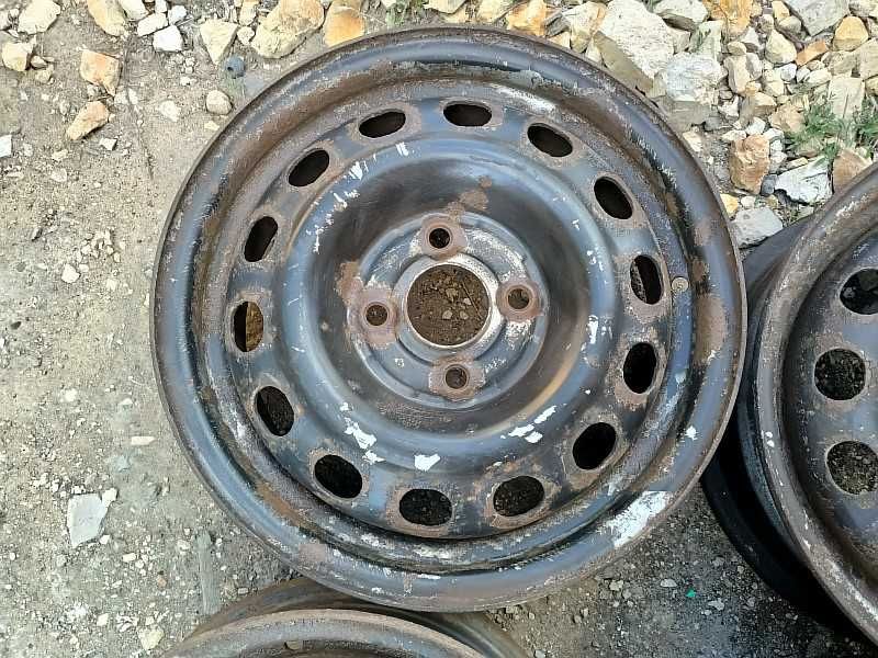 Продам оригинальные металлические диски на Honda