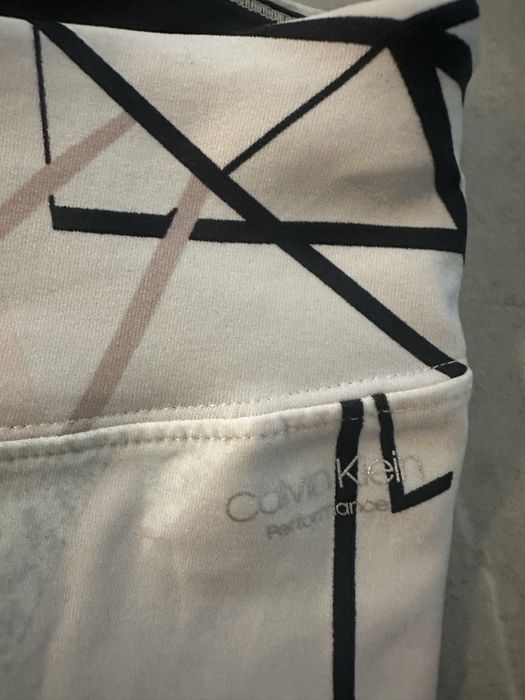 Клин Calvin Klein